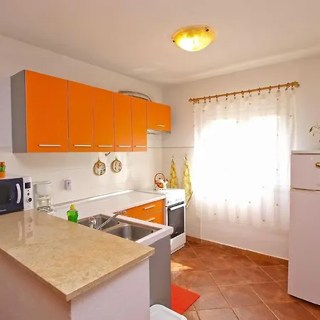 Fuer 7 Personen Ca 90 Qm In Fazana, Istrien Istrische Riviera Apartment *