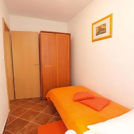Fuer 7 Personen Ca 90 Qm In Fazana, Istrien Istrische Riviera Apartment *